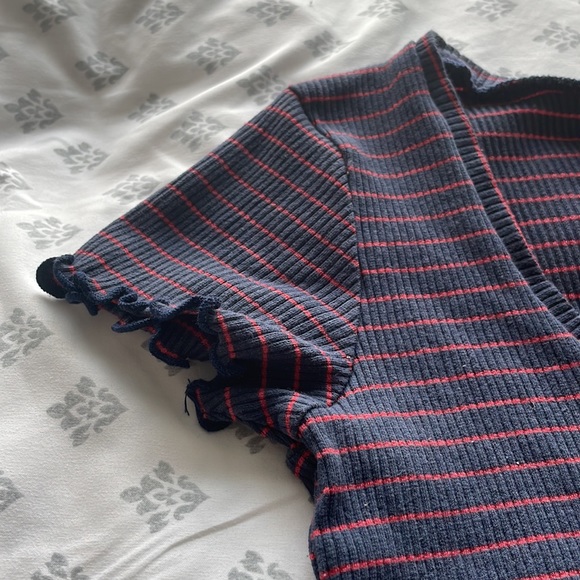 Design Lab Striped Tee - Picture 6 of 7